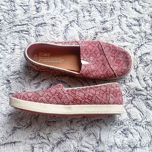 TOMS Avalon 7W Slip-Ons ☆